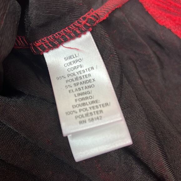 London Times Red Lace Dress Bodycon Cocktail Sheath 3/4 Sleeve Size 4 Petite - Picture 9 of 9